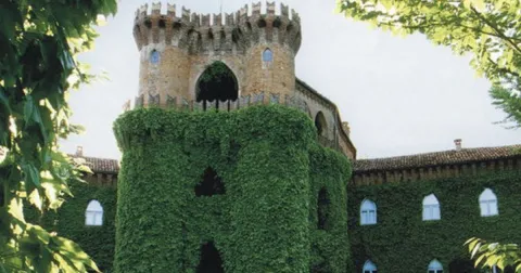 Valle Lomellina Castle